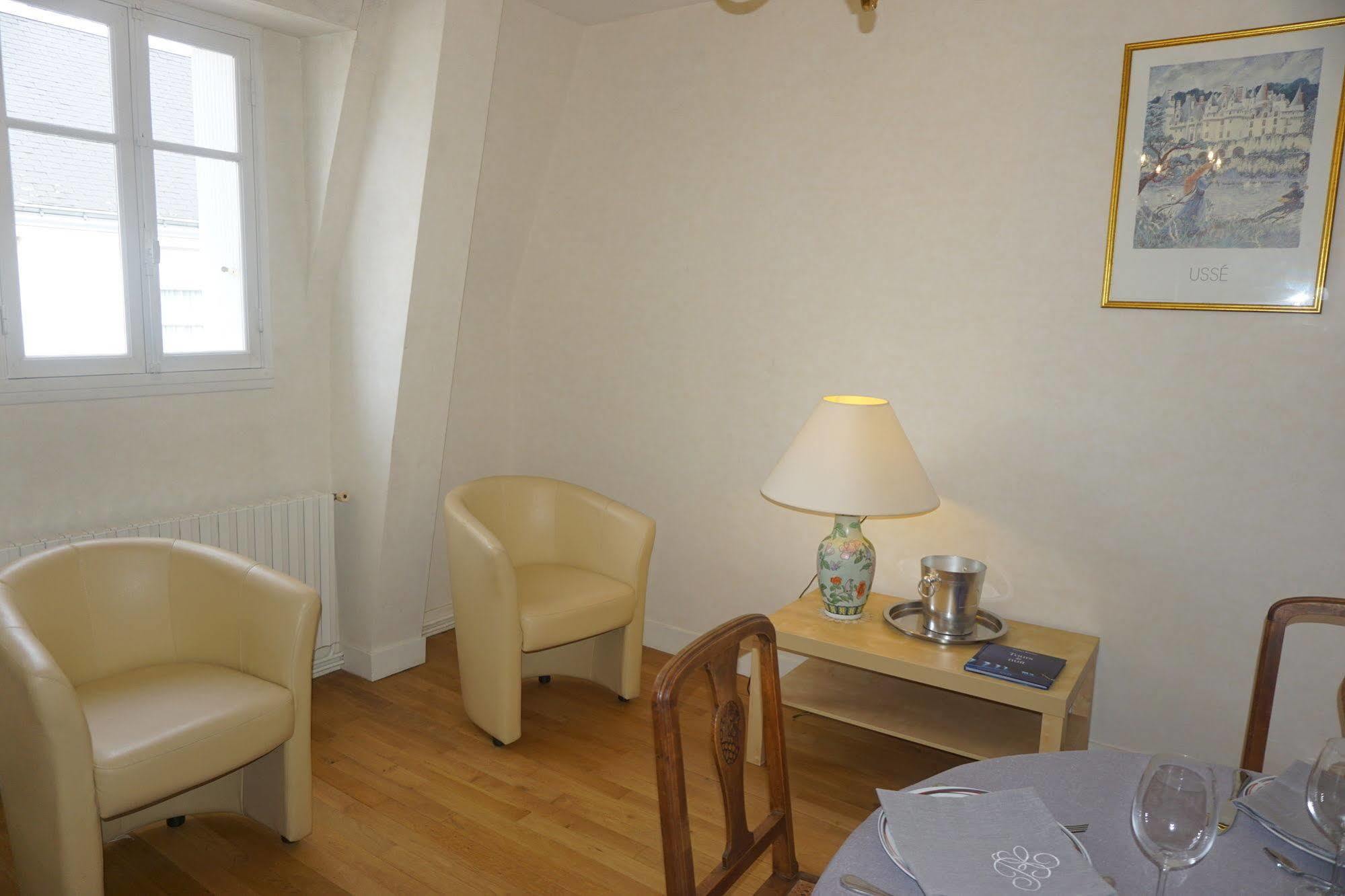 La Touraine Romantique Tours Exterior foto